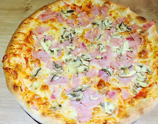 Cafe, Restaurant & Pizzeria Caramellini – Traismauer
