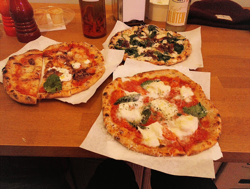 Bros. Pizza – Vienna