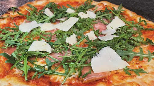 Pizzeria und Cafe im Markt – Werfen