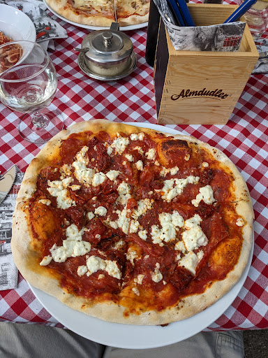 Ferdis Pizzeria – Tulln