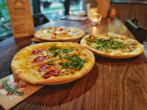 Mezzaluna – Vienna