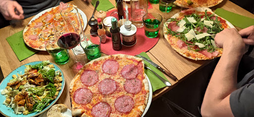 AM PLATZL, LOFER – Lofer