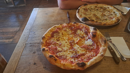 Casa cucina pizza és streetfood – Fertőrákos