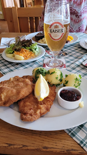 Gasthaus Zum schwarzen Rössl – Fam. Pambalk-Blumauer – Strengberg