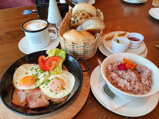 HOLZHAUS E1NS – Adlwang