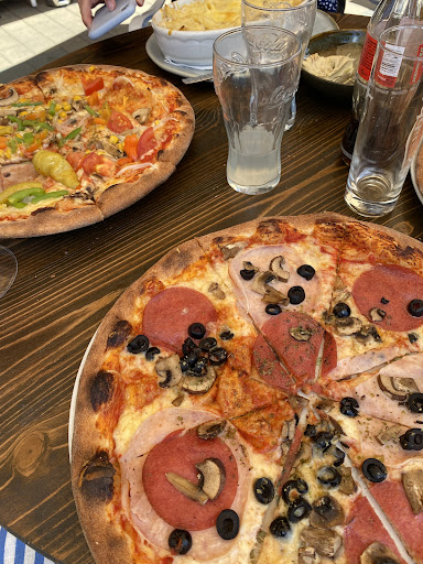 Hütte Restaurant & Pizzeria – Zell am See