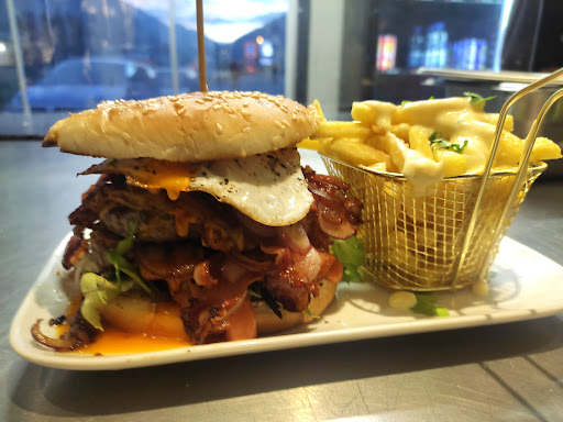 Ninetynine Burger-Bosna-Pizza – Nußdorf-Debant