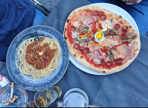Pizzeria Restaurant Cafe Bar Max – Brenner