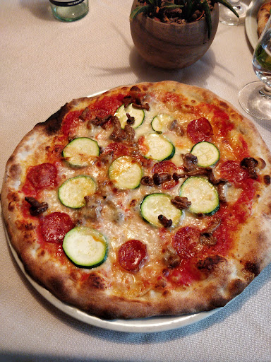 Pizzeria Schloss Enn – Montan an der Weinstraße