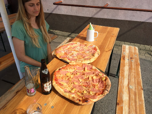 Pizzeria Three Graces – General