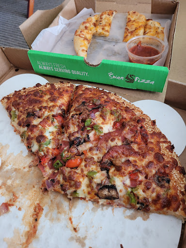 Red Swan Pizza – Edmonton West 170th St – Edmonton