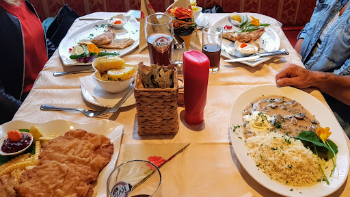 Restaurant Hofer Stubn mit Pension Unterhof – Kolsassberg