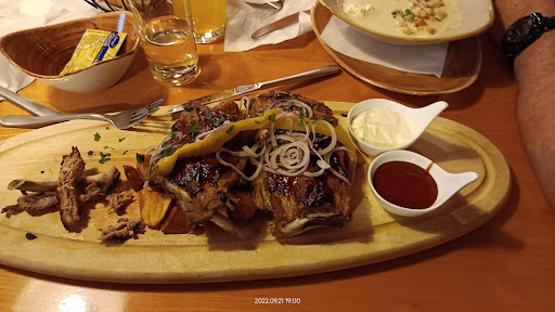 Restaurant @ Hotel Zum Dorfmeister Wirt – Weikersdorf am Steinfelde