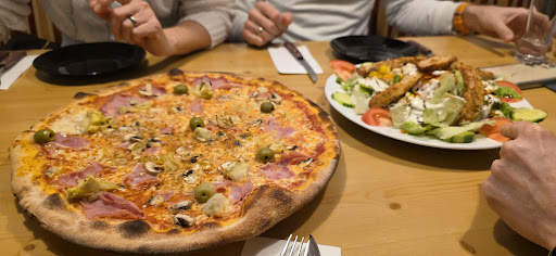 Restaurant-Pizzeria Santa Lucia – Mutters