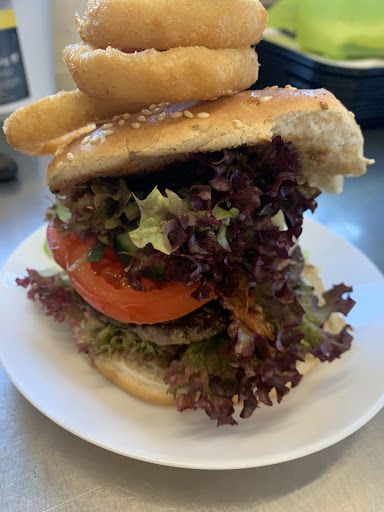 Snack Dreieck by Lizz – Kirchberg in Tirol