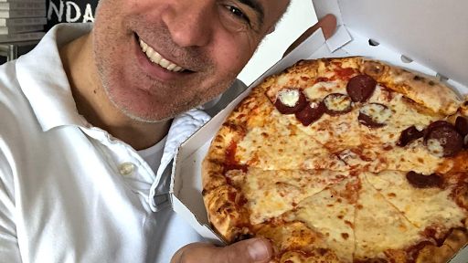 Stern,Fast Foods Restaurant St George.Pizza Döner Steak, Döner, Hähnchenpute, Hamburger, Schnitzel und viele weiteres – Sankt Georgen im Schwarzwald