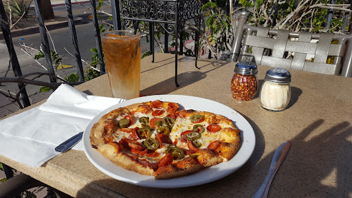 Stuft Pizza Bar & Grill – La Quinta