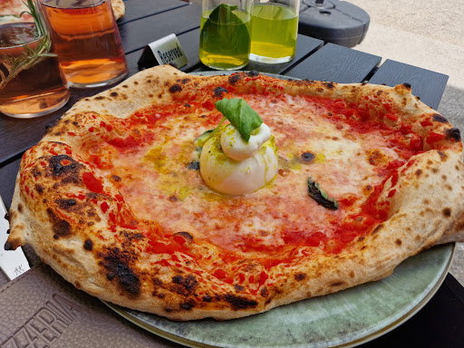 TYZZERIA – Das Lokal – Krems an der Donau