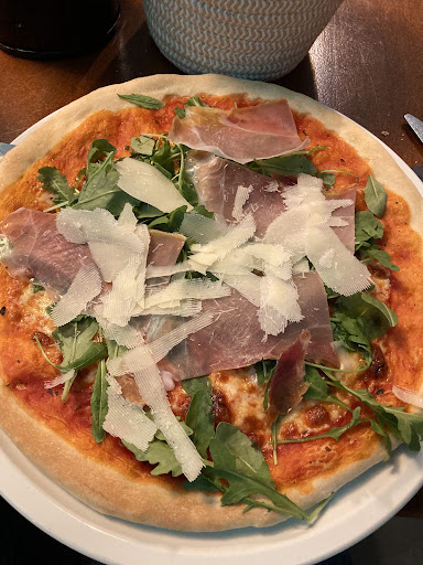 ZEITLOOS Restaurante.Bar und Le Petit -die kleine Fahrbar- – Niederndorf